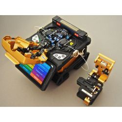 INNO Instruments View1: Compactly Designed Active V-Groove Fusion Splicer